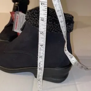 Toe Warmers Canada | Shoes | Toe Warmers Canada Black Front  display picture 1